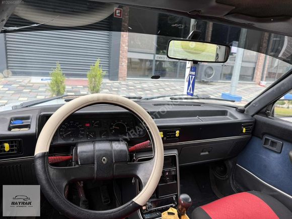 RENAULT BROADWAY MOTOR YÜRÜYEN SÜPER