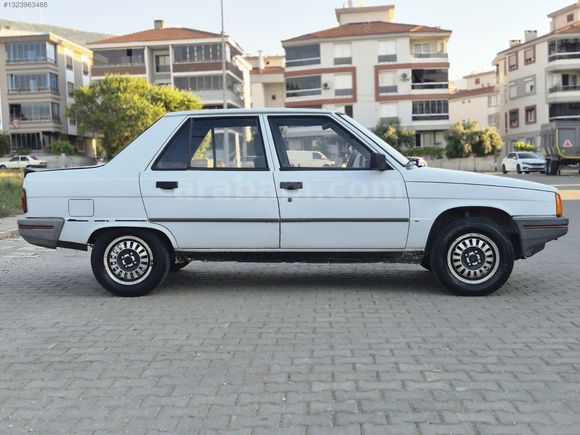 FATİH'TEN "1992" RENAULT 9