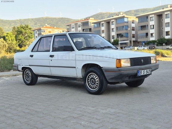 FATİH'TEN "1992" RENAULT 9