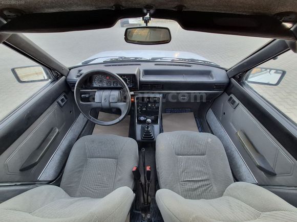 FATİH'TEN "1992" RENAULT 9