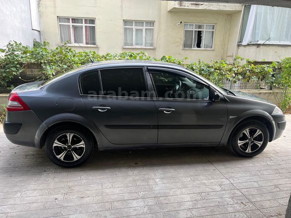 Temiz, Bakımlı ve Masrafsız 2007 model Renault Megane 2