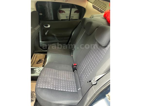Temiz, Bakımlı ve Masrafsız 2007 model Renault Megane 2