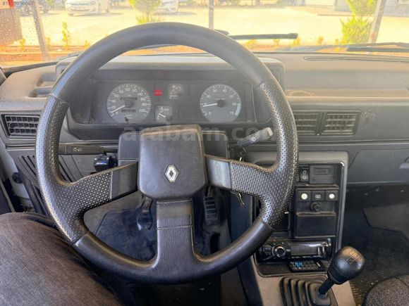 1997 MODEL RENAULT BROADWAY