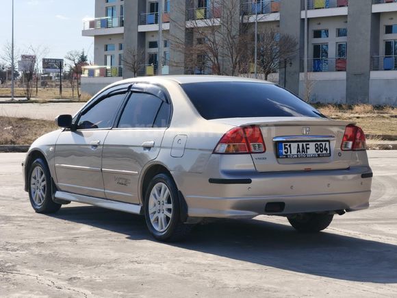 Sahibinden Honda Civic 1.6i VTEC ES 2006 Model