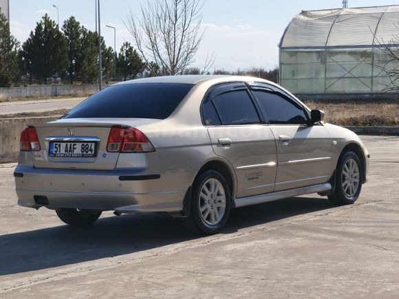 Sahibinden Honda Civic 1.6i VTEC ES 2006 Model