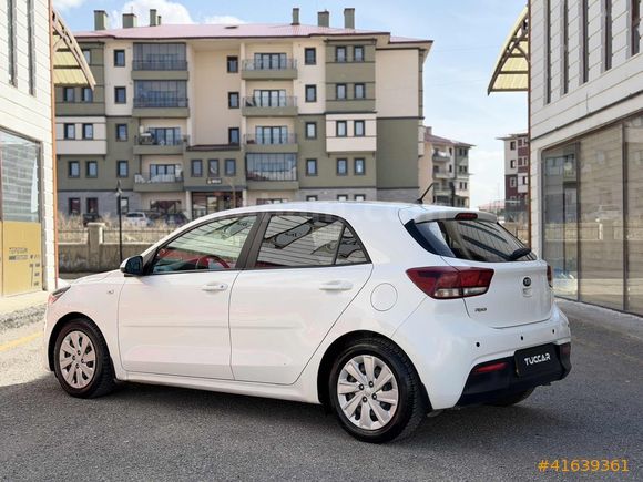 2020 MODEL KIA RIO 88 BİN KM'DE HATASIZ DEĞİŞENSİZ