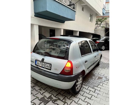 Sahibinden Renault Clio 1.4 RXT 2001 Model 