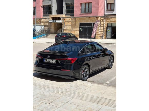 Sahibinden Honda Civic 1.5 i-VTEC Eco Executive Plus 2023 Model 