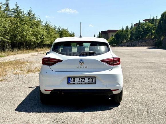 Sahibinden Renault Clio 1.0 SCe Joy 2022 Model 