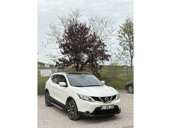 Sahibinden Nissan Qashqai 1.6 dCi Platinum Premium Pack 2015 Model 