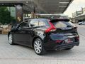 ZARA AUTO'DAN VOLVO V40 1.5 T3 95 BİNDE TERTEMİZ