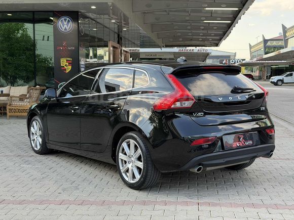ZARA AUTO'DAN VOLVO V40 1.5 T3 95 BİNDE TERTEMİZ