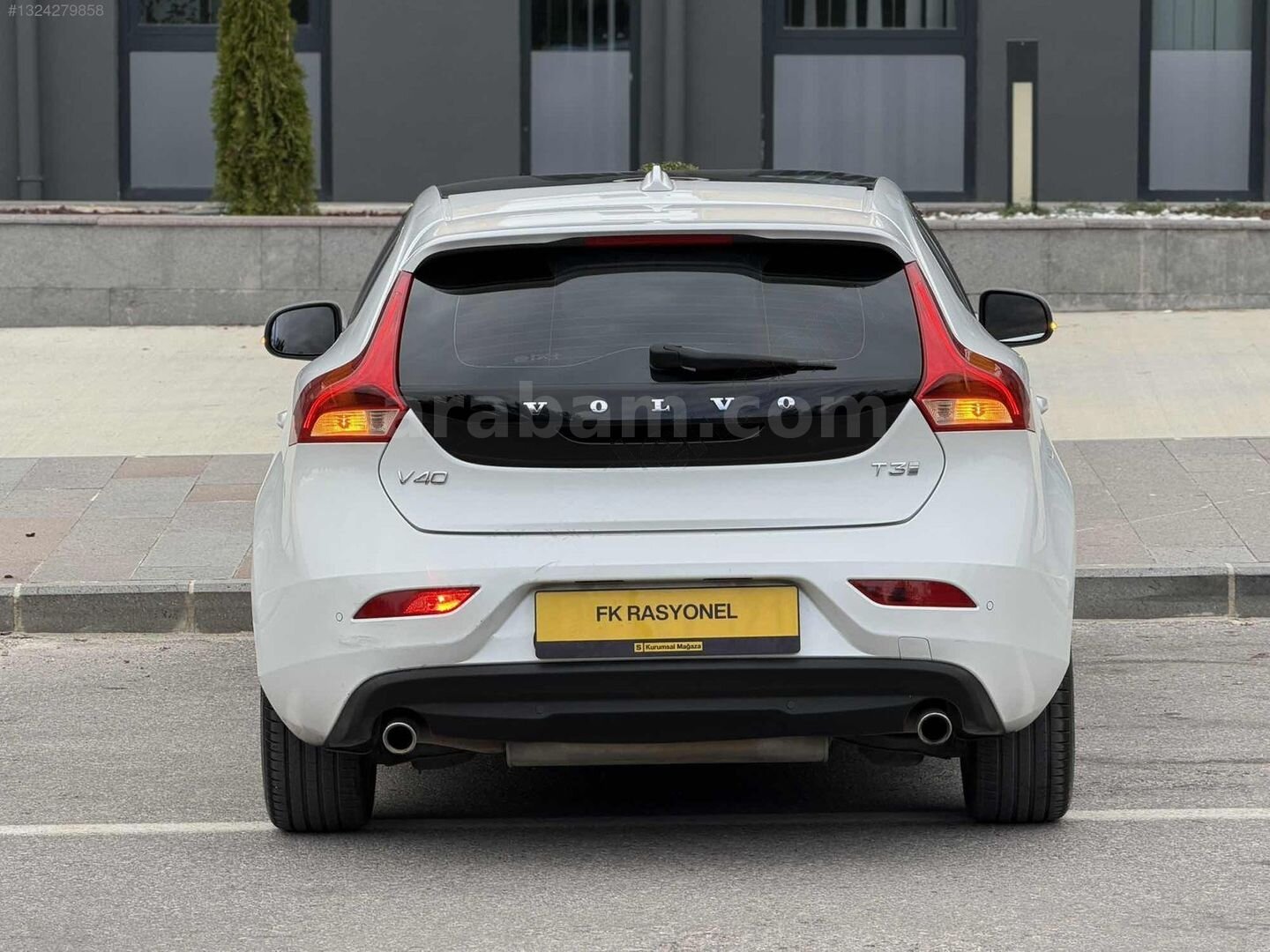 Galeriden Volvo V40 1.5 Inscription 2018 Model Çorum 284.500 km Beyaz 6