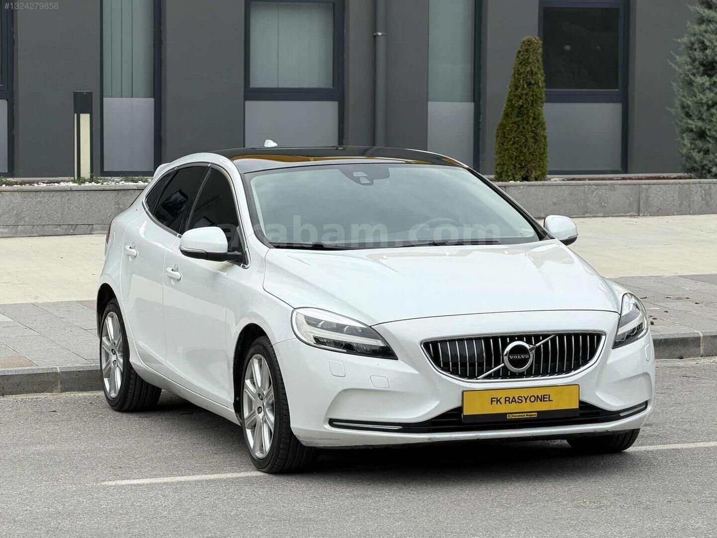 Galeriden Volvo V40 1.5 Inscription 2018 Model Çorum 284.500 km Beyaz 2