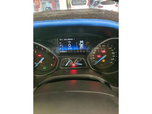 Sahibinden Ford Focus 1.6 TDCi Titanium 2017 araç satlikModel