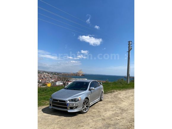 Sahibinden Mitsubishi Lancer 1.5 Invite 2010 Model   Gri (Gümüş)