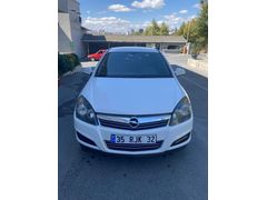 Sahibinden Opel Astra 1.6 Essentia 2013 Model  154.000 km Beyaz