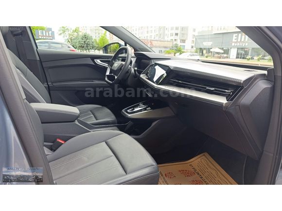 Q4 45 E TRON 2024 MODEL İLK SAHİBİNDEN 25 BİN KM