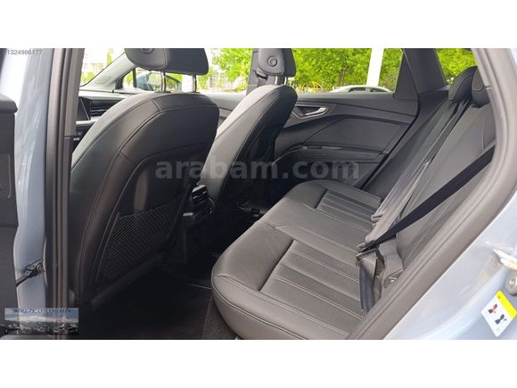 Q4 45 E TRON 2024 MODEL İLK SAHİBİNDEN 25 BİN KM