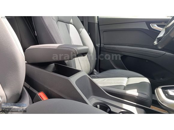 Q4 45 E TRON 2024 MODEL İLK SAHİBİNDEN 25 BİN KM