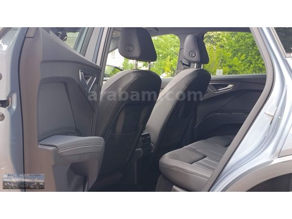 Q4 45 E TRON 2024 MODEL İLK SAHİBİNDEN 25 BİN KM
