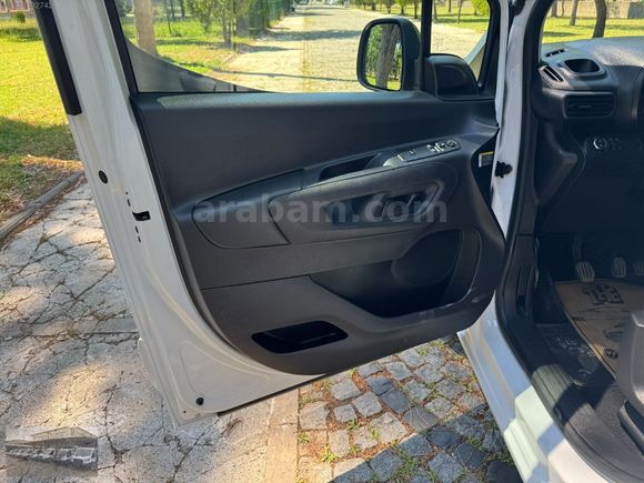 ŞENTÜRK'TEN 2024 HATASIZ ÇİFT SÜRGÜ 1.5 COMBO CARGO 30DK KREDİ