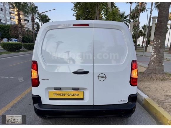 2024 MODEL 37000 KM'DE BOYASIZ OPEL COMBO CARGO 1.5 D EDITION