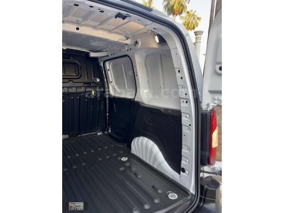 2024 MODEL 37000 KM'DE BOYASIZ OPEL COMBO CARGO 1.5 D EDITION
