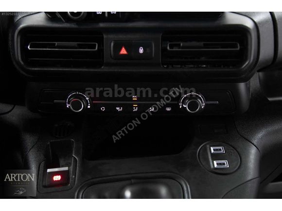 2025 ÇIKIŞLI 60 BİN KM ORJİNAL UZUN ŞAŞE ÇİFT SÜRGÜ FULL+FULL
