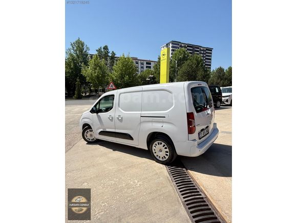 Combo Cargo Ultimate XL Otomatik vites 33.000 km