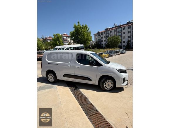 Combo Cargo Ultimate XL Otomatik vites 33.000 km