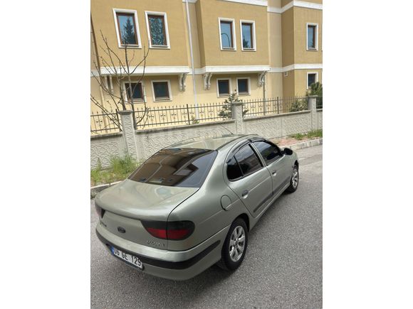 Sahibinden Renault Megane 1.6 RNA 1999 Model 