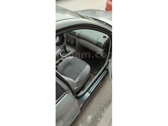 Sahibinden Volkswagen Passat 1.6 2004 Model Füme