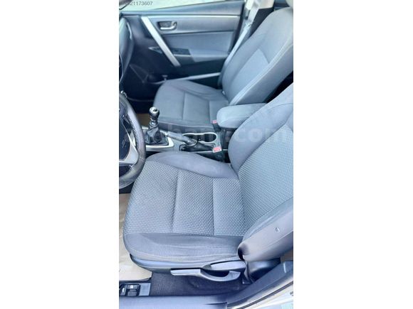 BEREKET OTOMOTİVDEN 1.6 2015 MODEL COROLLA