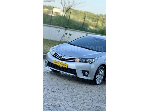 BEREKET OTOMOTİVDEN 1.6 2015 MODEL COROLLA