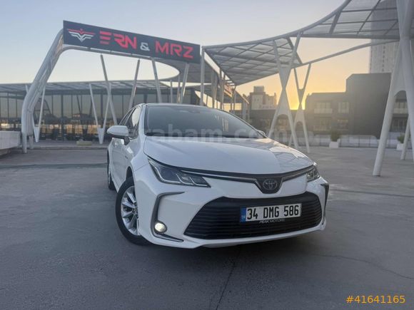 HATASIZ TOYOTA COROLLA 1.8 HYBRİD