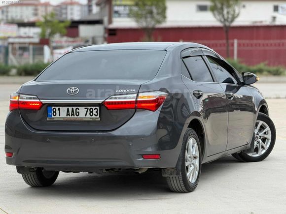 COROLLA 1.6 ADVANCE EN DOLUSU