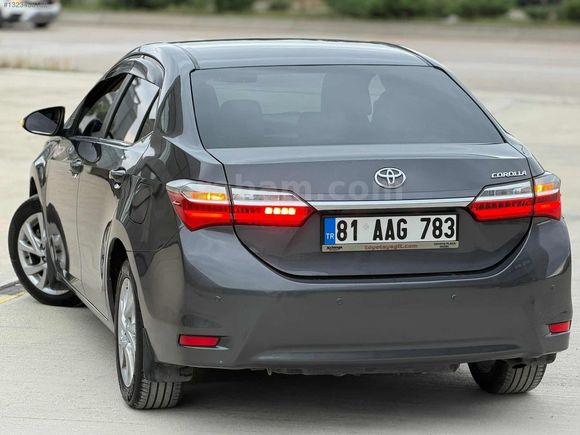 COROLLA 1.6 ADVANCE EN DOLUSU