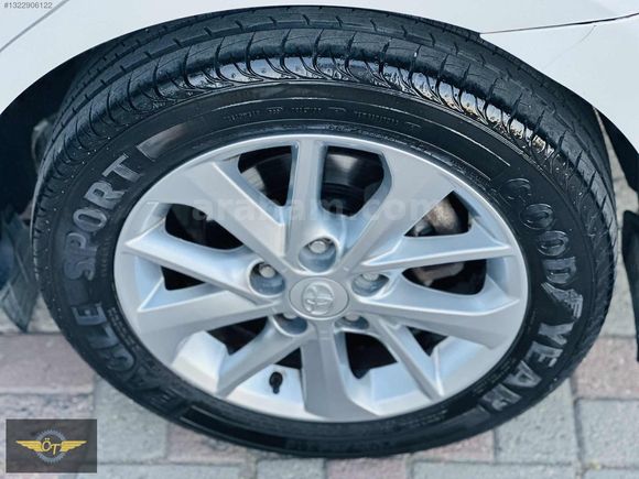 İLK SAHİBİNDEN SERVİS BAKIMLI COROLLA 1.6