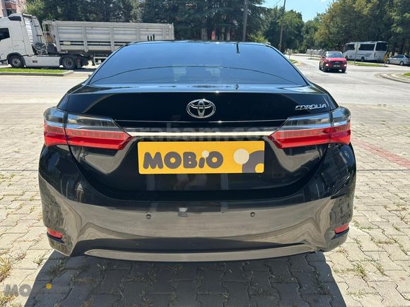 MOBİO'DAN 2017 MODEL COROLLA 145BİN KMDE BOYA DEĞİŞEN YOK