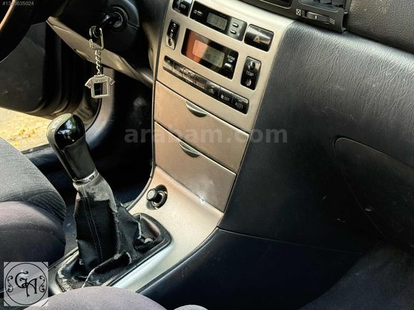 TOYOTA COROLLA SOL 1 PARÇA BOYALI 1.6 BENZİN LPG