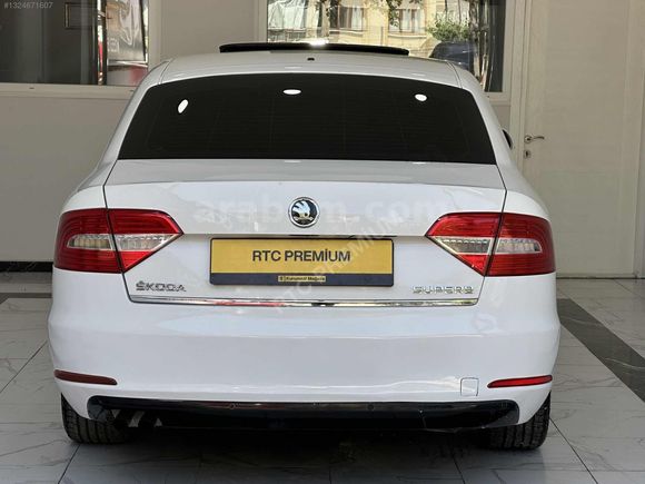 2014 SUPERB ELEGANCE DEĞİŞENSİZ 1.6TDI DSG SUNROOF
