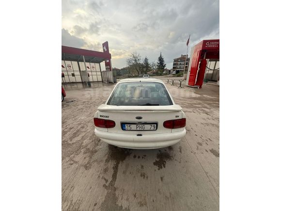 Sahibinden Ford Escort 1.6 CL 1998 Model