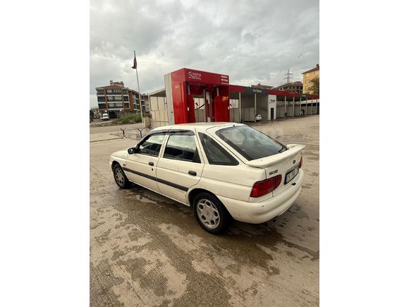 Sahibinden Ford Escort 1.6 CL 1998 Model