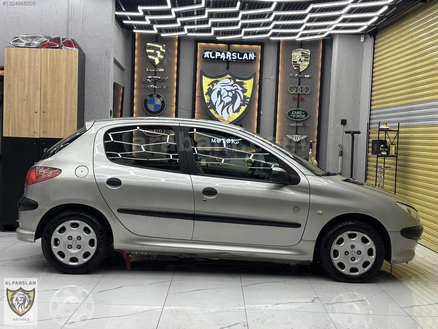 Galeriden Peugeot 206 1.4 X-Design 2005 Model İstanbul 71.500 km Gri 2