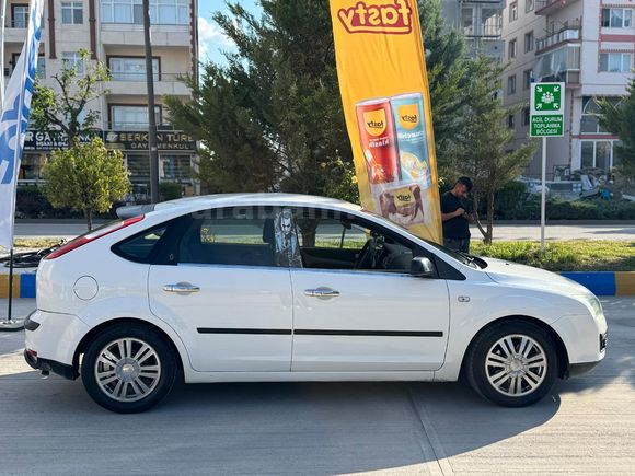 Sahibinden Ford Focus 1.6 Trend 2006 Model