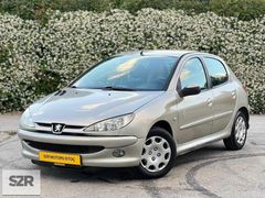 SZR MOTORS DAN 2005 MODEL KLİMALI PEUGEOT 206
