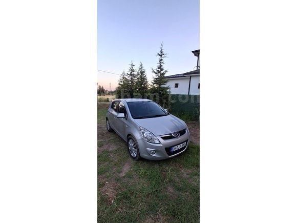 Sahibinden Hyundai i20 1.4 CRDi Style 2009 Model