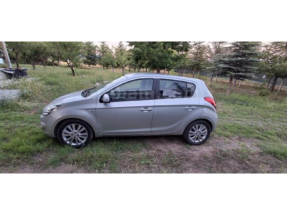 Sahibinden Hyundai i20 1.4 CRDi Style 2009 Model