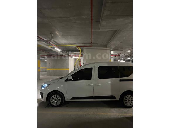 Sahibinden Renault Express 1.5 BlueDCI Joy 2022 Model 